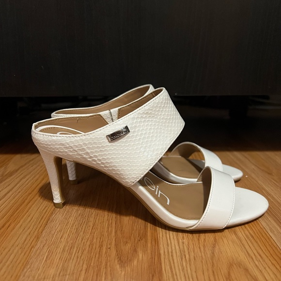 Calvin klein size 6 white - Picture 3 of 3